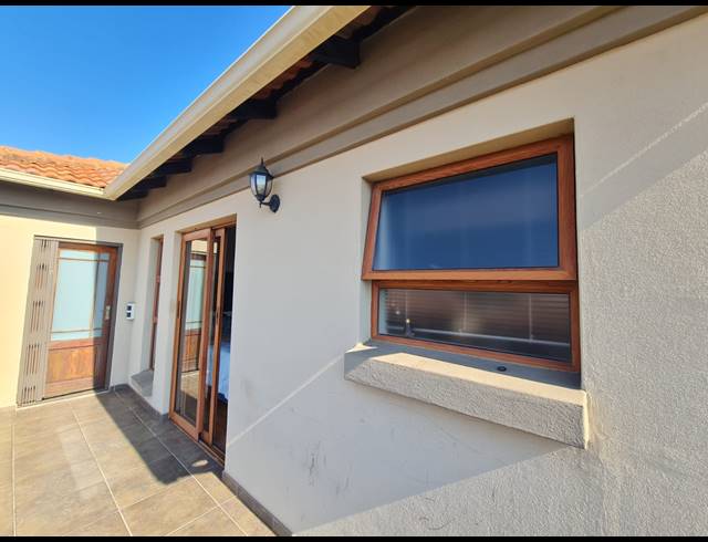 3 BEDROOM HOUSE FOR SALE IN VANDERBIJLPARK SE 8